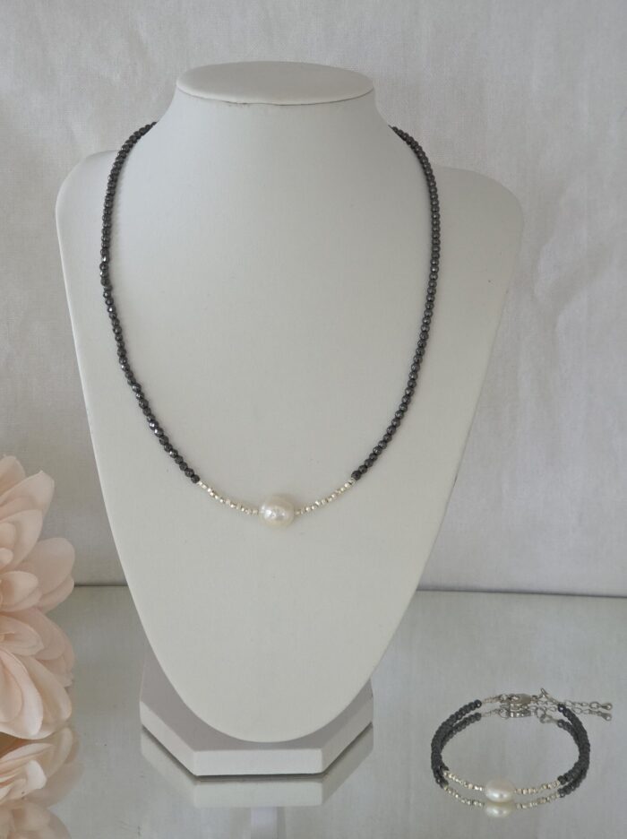 Halsband PÄRLA, hematit | LillieCharlotte